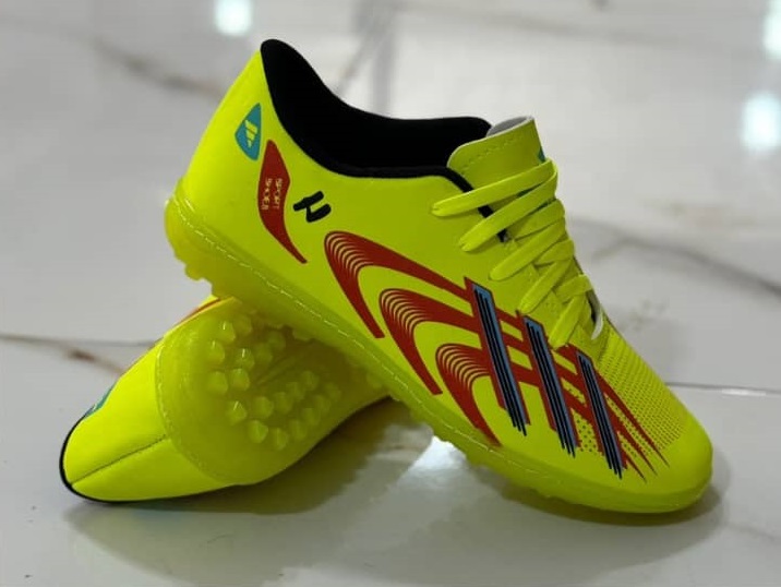 1 کفش استوک ریز آدیداس - تصویر 2